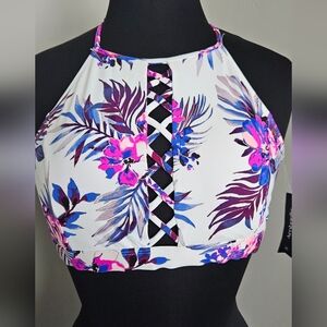 Ambrielle swimwear top XL